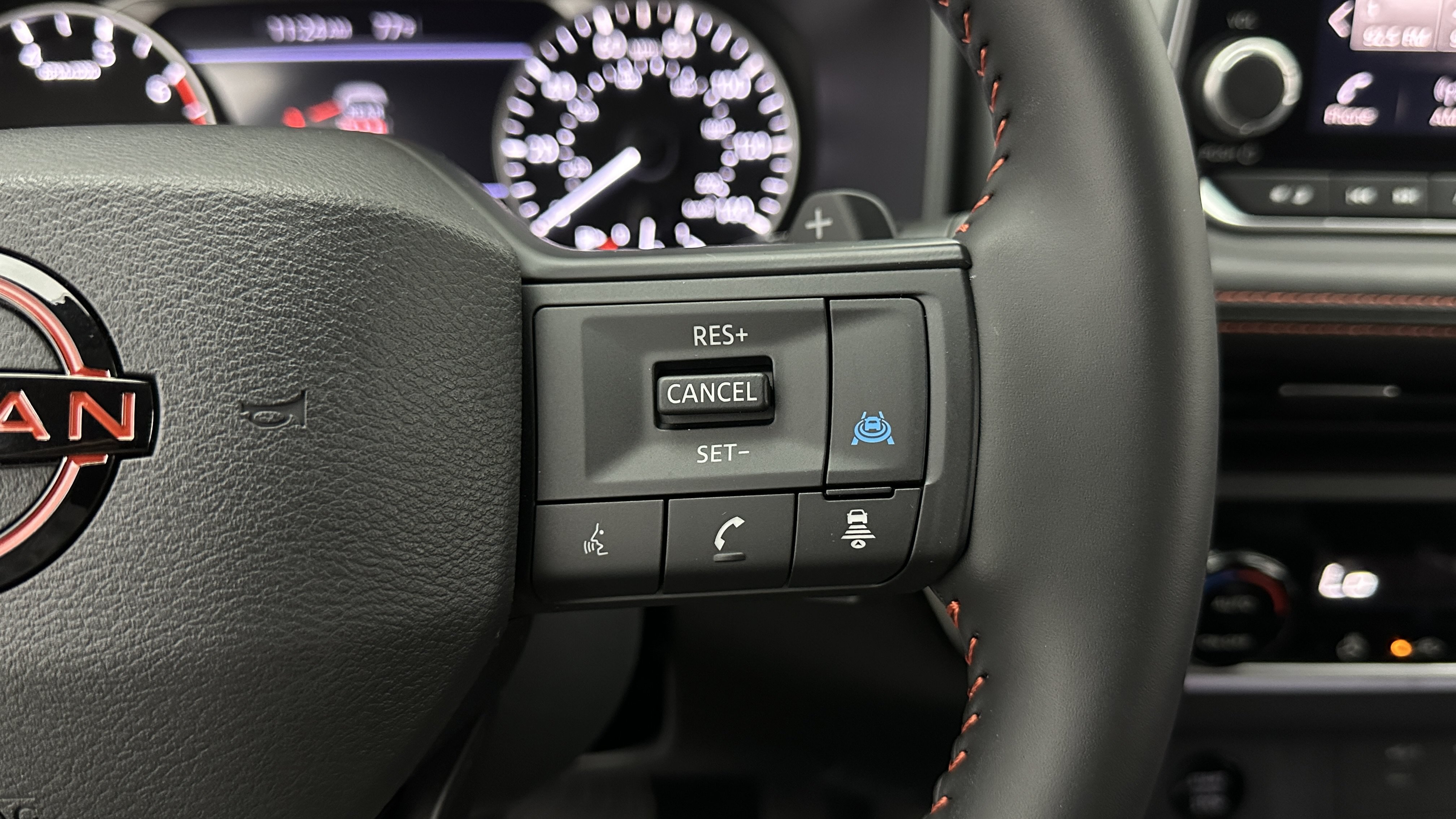Used 2025 Nissan Rogue SV w/ Rock Creek Premium Package AWD/4WD image 25