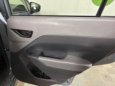 Used 2024 Subaru Crosstrek 2.0i Premium image 29