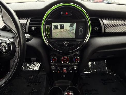 Used 2018 MINI Cooper S FWD image 17