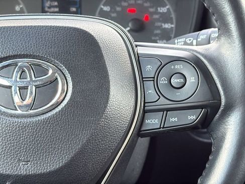 Used 2024 Toyota Corolla Cross LE AWD/4WD image 22