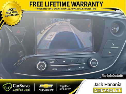 Used 2019 Buick Envision Essence FWD image 11