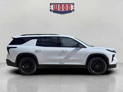 New 2026 Chevrolet Traverse LT w/ Midnight/Sport Edition image 2