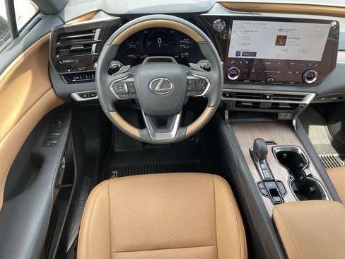 Used 2025 Lexus RX 350h w/ Convenience Package AWD/4WD image 11