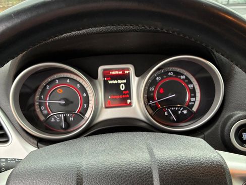 Used 2019 Dodge Journey SE w/ Connectivity Group image 14