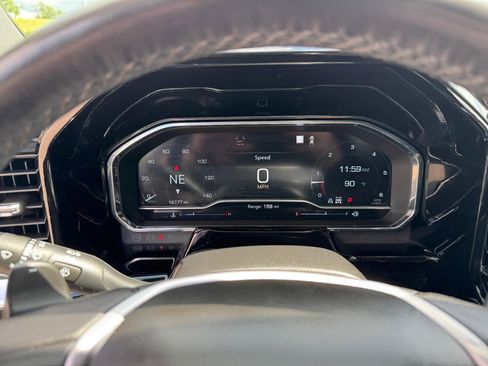 Certified 2023 GMC Sierra 1500 SLT w/ SLT Premium Plus Package image 17