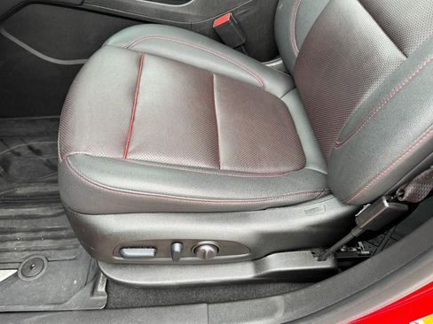 Used 2023 Chevrolet Blazer RS w/ Enhanced Convenience Package image 15