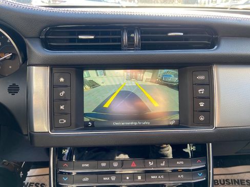 Used 2017 Jaguar XF Premium AWD/4WD image 15