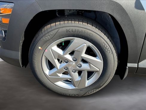 New 2026 Hyundai Kona SE image 13