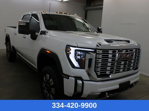 Used 2025 GMC Sierra 2500 Denali w/ Denali Reserve Package image 5
