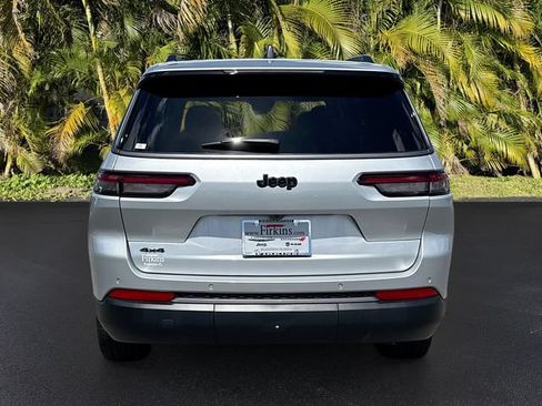 New 2026 Jeep Grand Cherokee L Limited AWD/4WD image 5