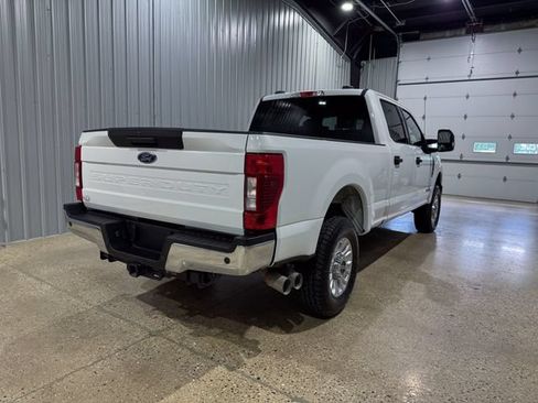Used 2022 Ford F250 XLT w/ XLT Value Package AWD/4WD image 6