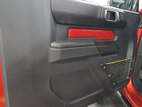 Used 2024 Ford Bronco Badlands w/ Sasquatch Package image 13