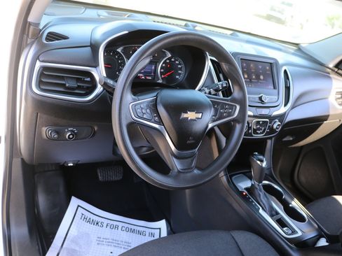 Used 2020 Chevrolet Equinox LT FWD image 15