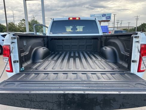 Used 2024 RAM 2500 Big Horn w/ Bed Utility Group image 27