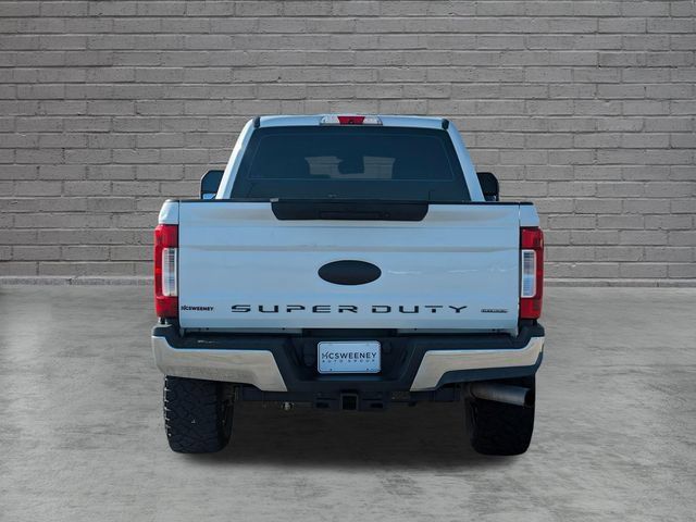 Used 2017 Ford F250 XL w/ STX Appearance Package AWD/4WD image 4