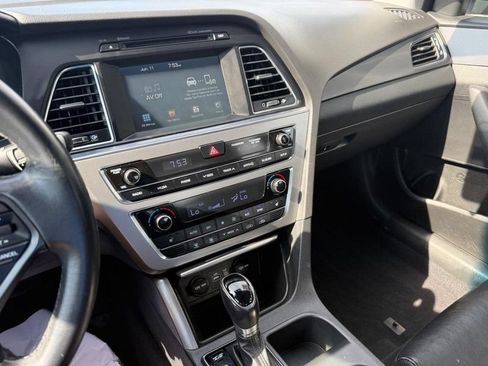 Used 2016 Hyundai Sonata Sport w/ Option Group 02 FWD image 27