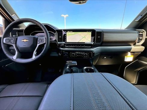 New 2026 Chevrolet Silverado 1500 High Country AWD/4WD image 11