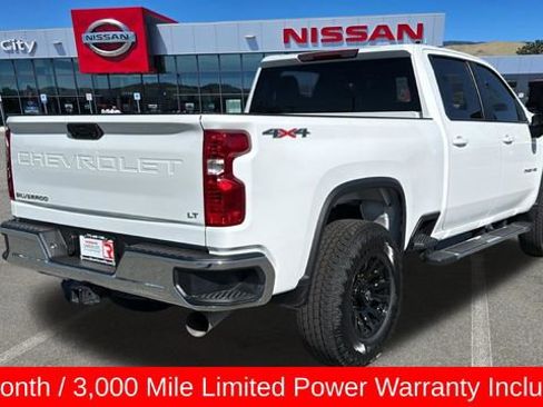 Used 2025 Chevrolet Silverado 2500 LT w/ Convenience Package AWD/4WD image 3