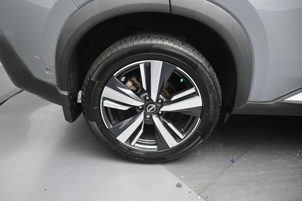 Used 2022 Nissan Rogue SL w/ SL Premium Package FWD image 18