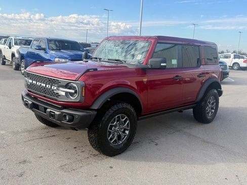 New 2025 Ford Bronco Badlands image 40