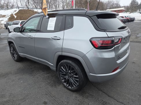 Certified 2022 Jeep Compass High Altitude AWD/4WD image 5
