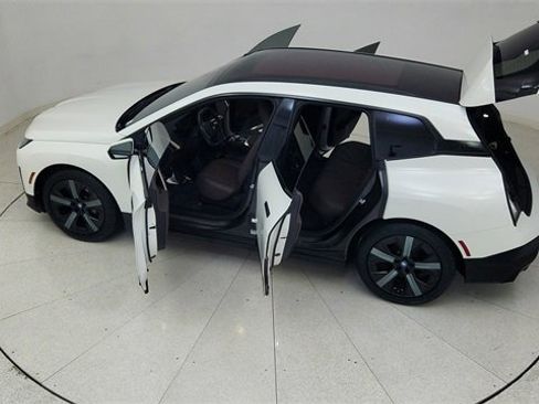 Used 2022 BMW iX xDrive50 w/ Premium Package image 84