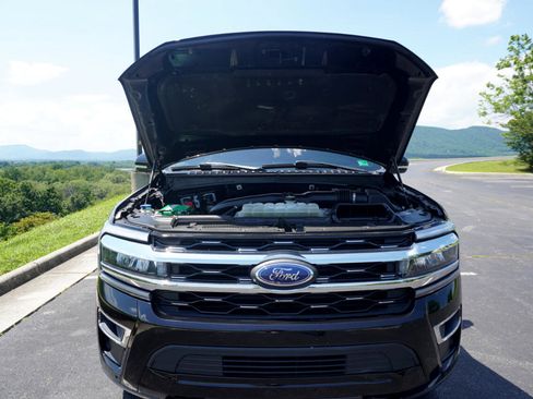 Used 2022 Ford Expedition Max Limited image 40