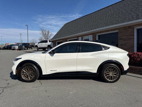 Used 2021 Ford Mustang Mach-E Premium image 13