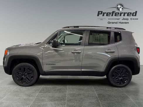 Used 2021 Jeep Renegade Sport AWD/4WD image 3
