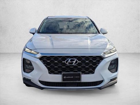 Used 2019 Hyundai Santa Fe SEL image 2