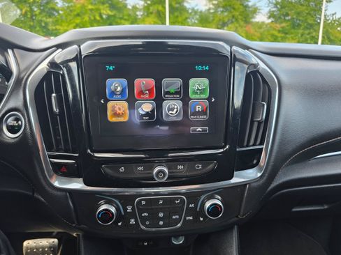 Used 2018 Chevrolet Traverse LT AWD/4WD image 11