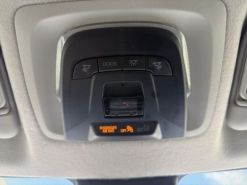 Certified 2022 Toyota Corolla Cross LE AWD/4WD image 5