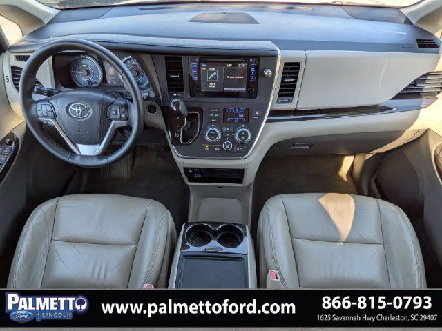 Used 2016 Toyota Sienna XLE FWD image 16