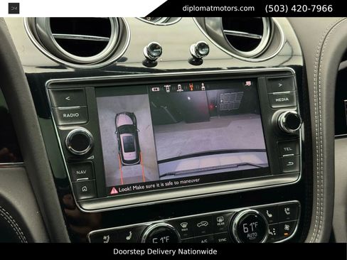 Used 2020 Bentley Bentayga AWD/4WD image 31