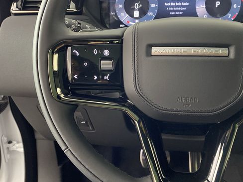 Used 2026 Land Rover Range Rover Velar Dynamic SE image 15