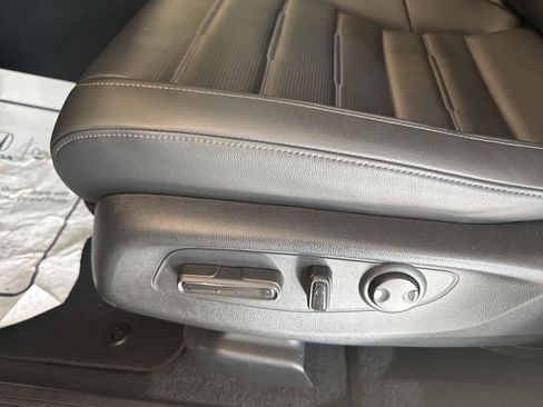 Used 2024 Honda CR-V EX-L image 14