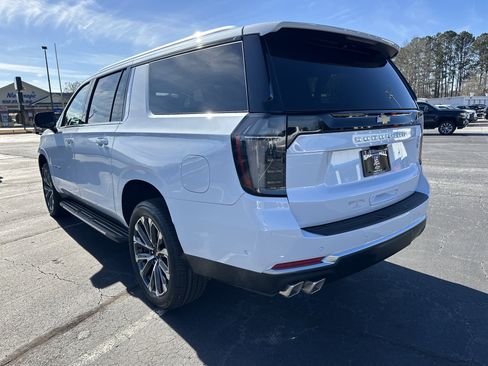New 2026 Chevrolet Suburban High Country w/ Sun And Tow Package RWD image 7