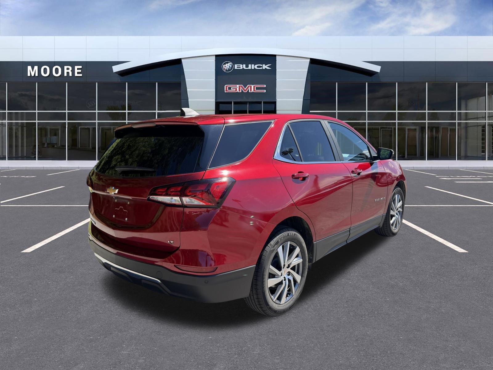 Used 2024 Chevrolet Equinox LT FWD image 3