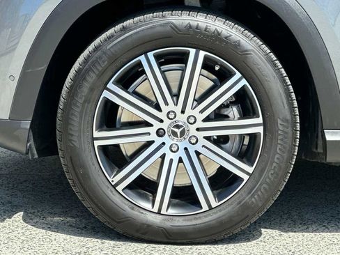 Used 2025 Mercedes-Benz GLE 450e 4MATIC image 38