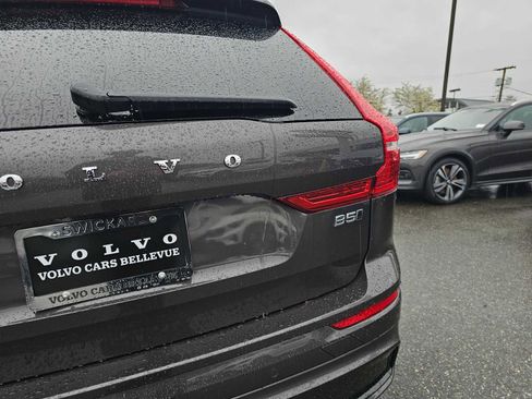 Certified 2025 Volvo XC60 B5 Plus AWD/4WD image 15