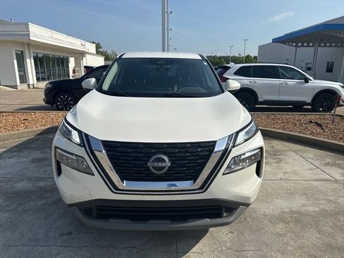 Used 2023 Nissan Rogue SV AWD/4WD image 8