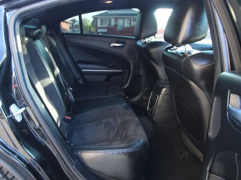 Used 2019 Dodge Charger Scat Pack w/ Dynamics Package image 12