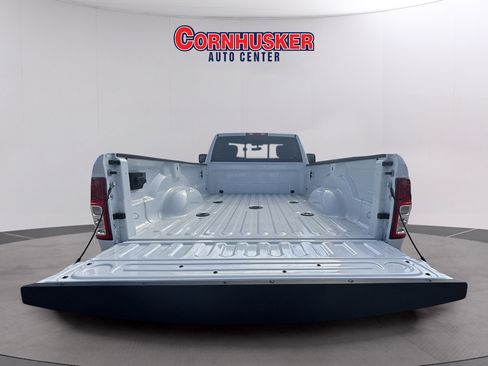 Used 2024 RAM 3500 Tradesman w/ Chrome Appearance Group AWD/4WD image 21