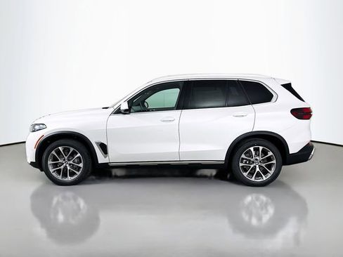 Used 2026 BMW X5 xDrive40i w/ Premium Package image 4