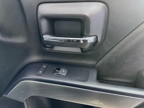 Used 2018 Chevrolet Silverado 1500 LT w/ All Star Edition AWD/4WD image 31