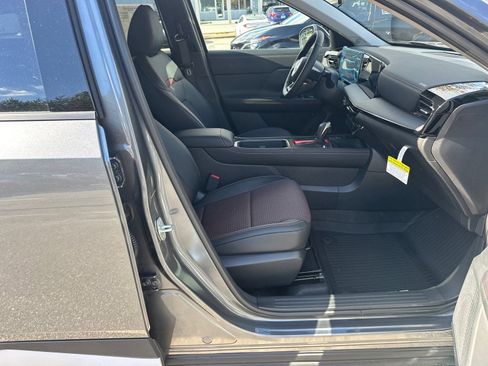 New 2026 Nissan Kicks SR FWD image 13