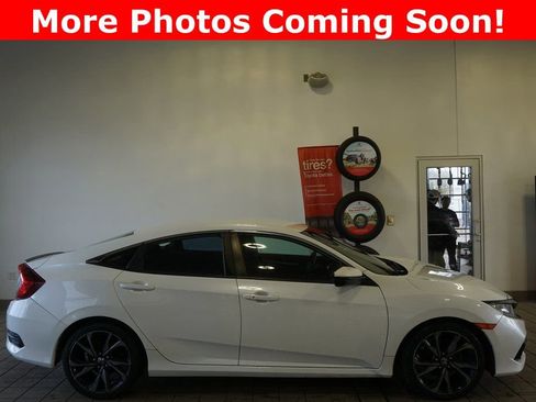 Used 2020 Honda Civic Sport image 2
