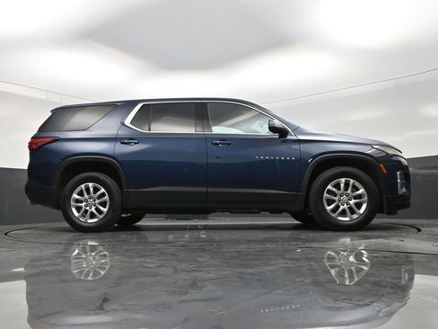 Used 2023 Chevrolet Traverse LS FWD image 25