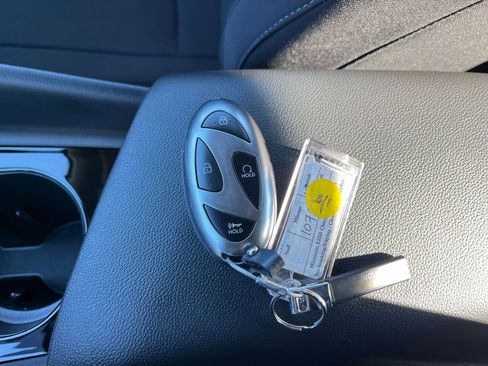 Used 2025 Hyundai Elantra SEL image 22