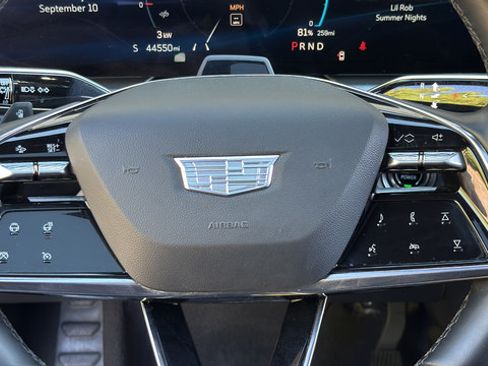 Used 2024 Cadillac Lyriq Luxury RWD image 19